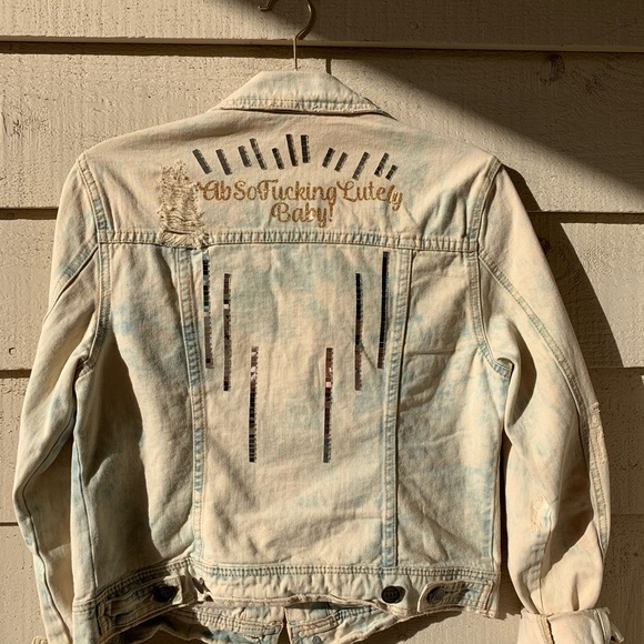 Fucking jackets! - Picture 3 of 5